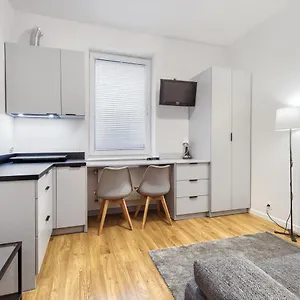 https://4pokoje-abrahama-noclegisopot.sopothotels.com