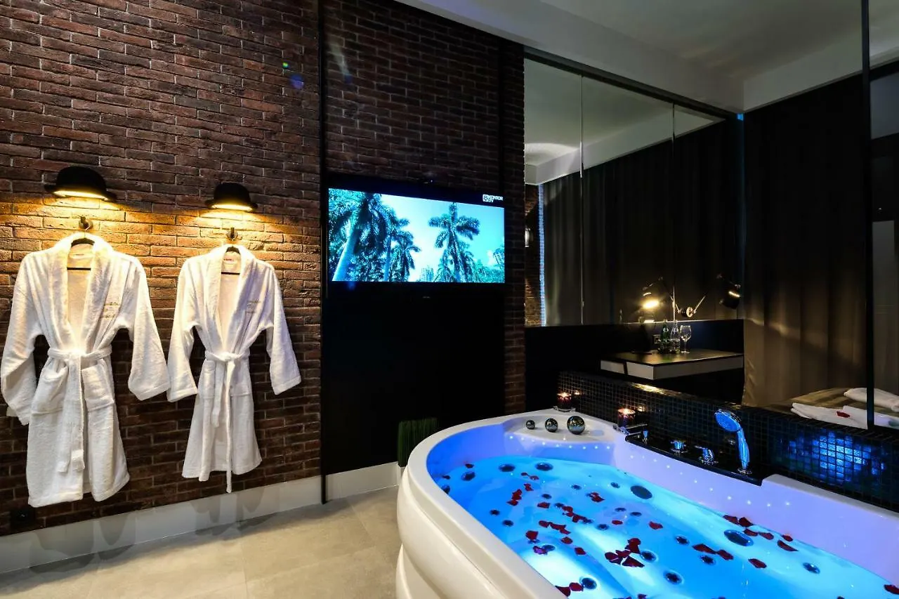 Apartment Starowislna Vip Apartamenty Jacuzzi Krakow Poland